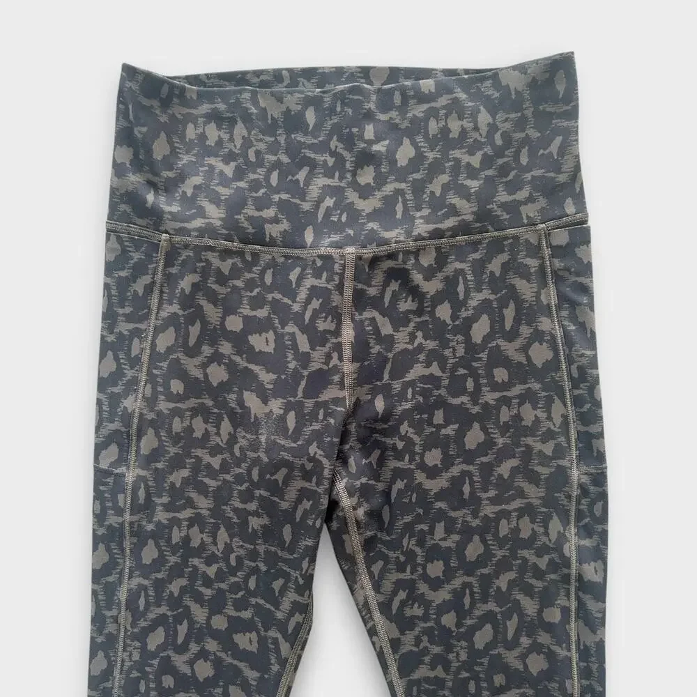 Vuori Leggings Women’s Small Olive Leopard Print High Rise Pocket Yoga Pants - Picture 4 of 7